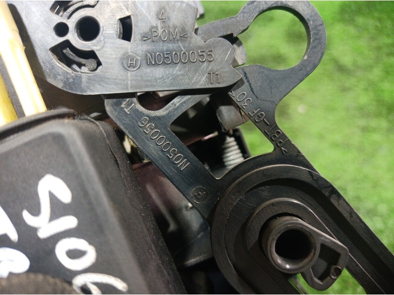 Recambio de maneta exterior porton para peugeot 206 berlina gti referencia OEM IAM N0500055 N0500055 N0500056