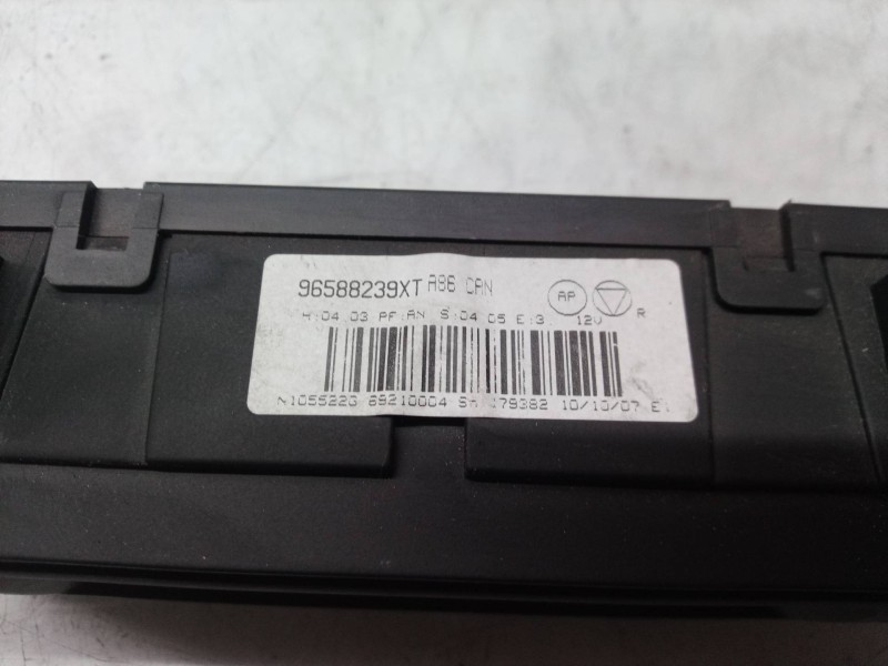 Recambio de mando climatizador para citroën c3 1.4 audace referencia OEM IAM 96588239XT 96588239 96588239