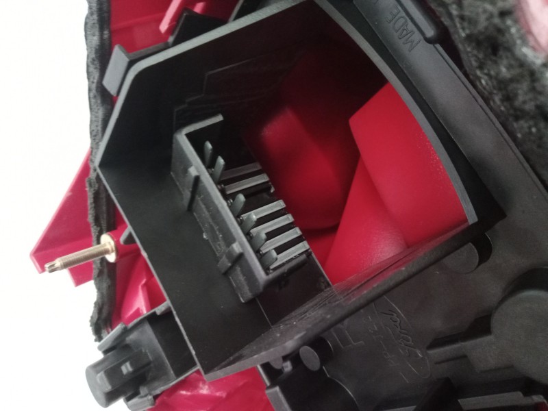 Recambio de piloto lateral derecho para ford mondeo berlina (gd) ambiente referencia OEM IAM   