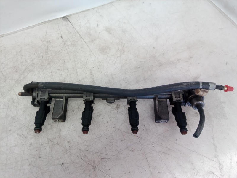 Recambio de rampa inyectora para ford mondeo berlina (gd) ambiente referencia OEM IAM 1211177 1211177 1211177