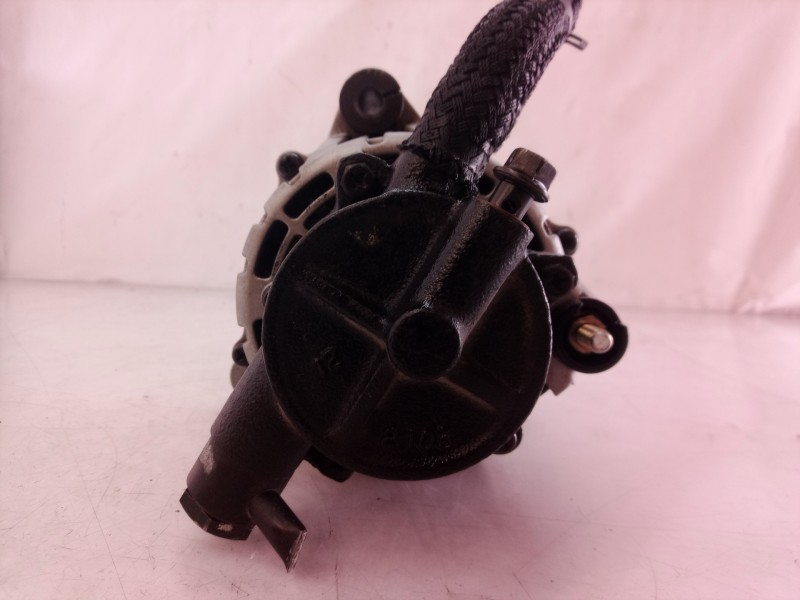 Recambio de alternador para kia carens referencia OEM IAM 3730027011 3730027011 021319111