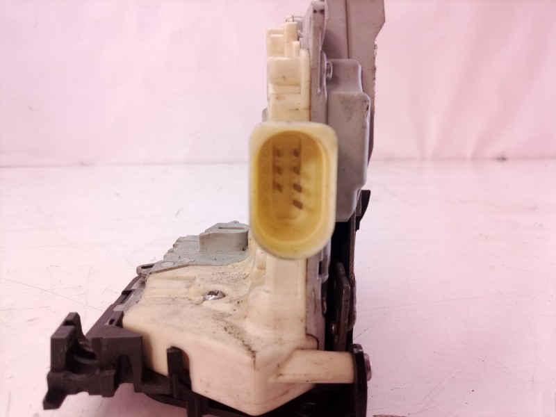 Recambio de cerradura puerta trasera derecha para volkswagen passat berlina (3c2) highline referencia OEM IAM 3C4839016B  