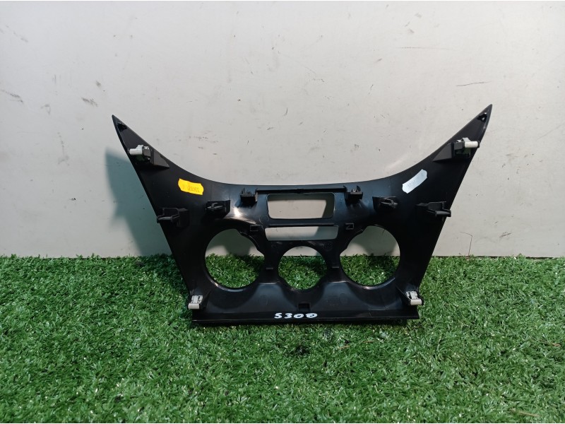 Recambio de moldura consola central delantera para peugeot 208 active referencia OEM IAM 9672846477 9672846477 1096632X