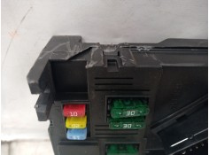 Recambio de caja reles / fusibles para peugeot 206 cc cc referencia OEM IAM 9653667680 9653667680 9653667680 2