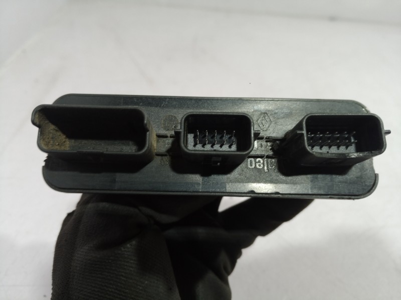 Recambio de centralita faros xenon para renault laguna ii grandtour (kg0) expression confort referencia OEM IAM 8200261815 82002