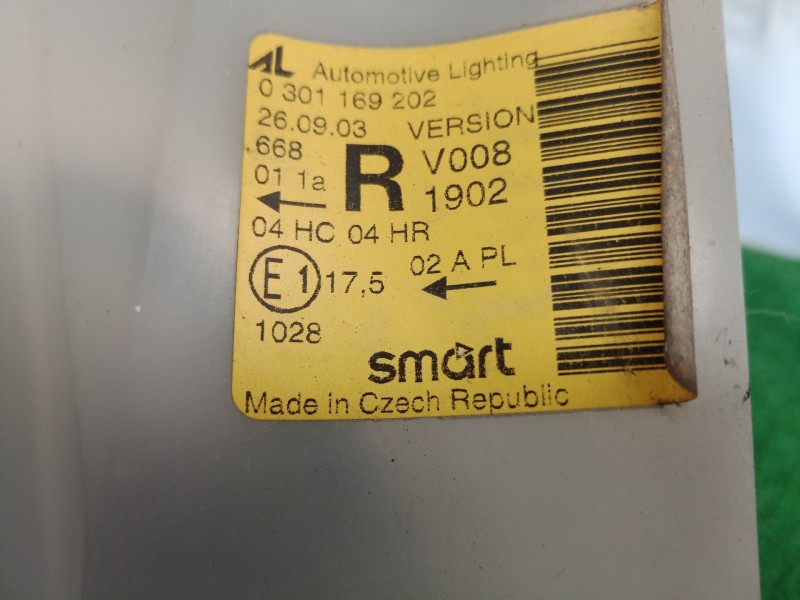 Recambio de faro derecho para smart coupe básico (45kw) referencia OEM IAM 0301169202 0301169202 0301169202