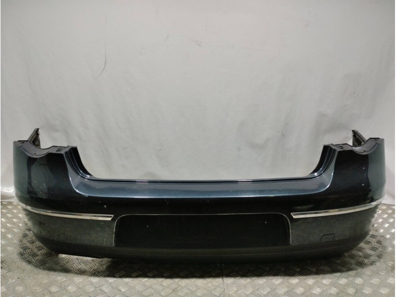 Recambio de paragolpes trasero para volkswagen passat berlina (3c2) highline referencia OEM IAM   