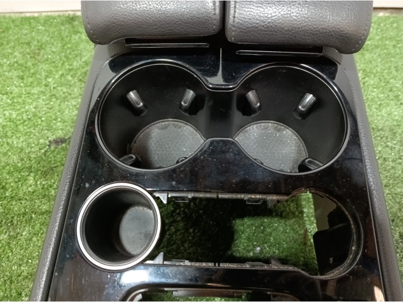 Recambio de consola central tras. para volkswagen touareg (7p6) v6 tdi bluemotion premium referencia OEM IAM 7P1863241B 7P186324