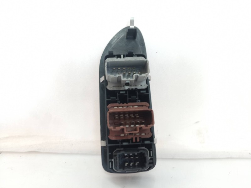 Recambio de mando elevalunas delantero izquierdo para renault laguna ii grandtour (kg0) expression confort referencia OEM IAM   