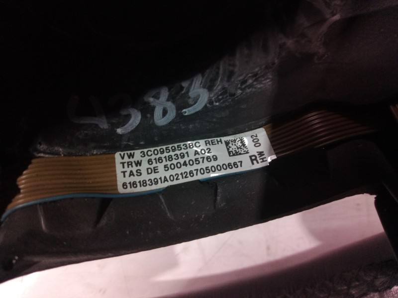 Recambio de volante para volkswagen passat berlina (3c2) highline referencia OEM IAM 3C0959538C 3C0959538 3C0959542