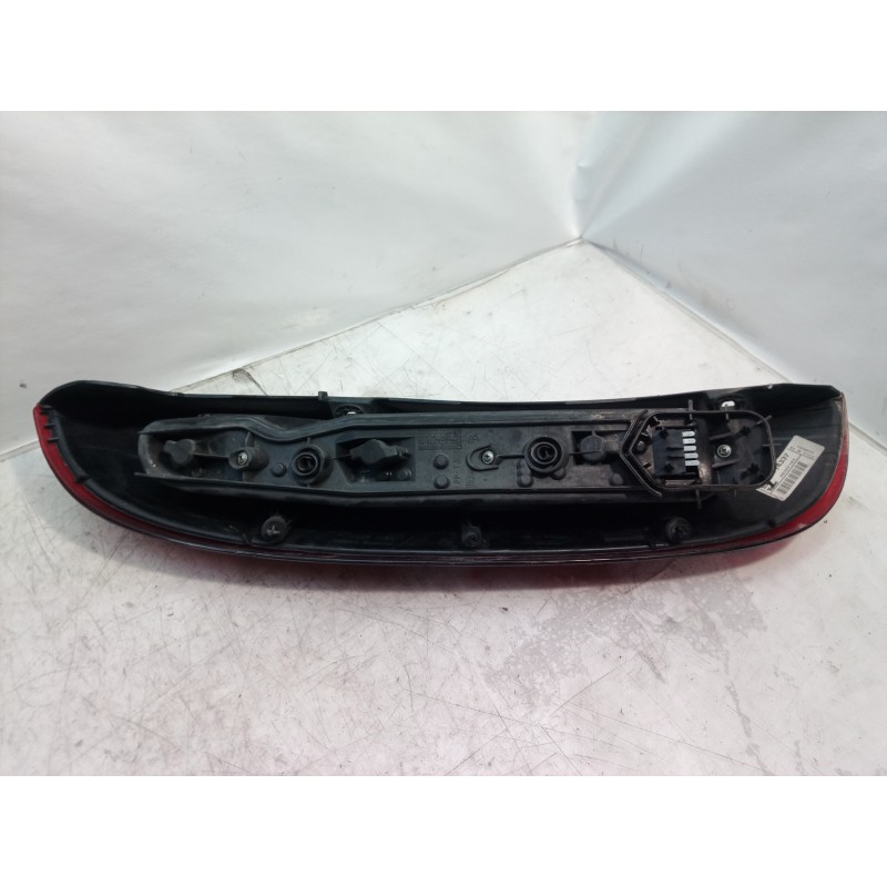 Recambio de piloto trasero derecho para opel corsa c sri referencia OEM IAM 09114337 09114337 09114337