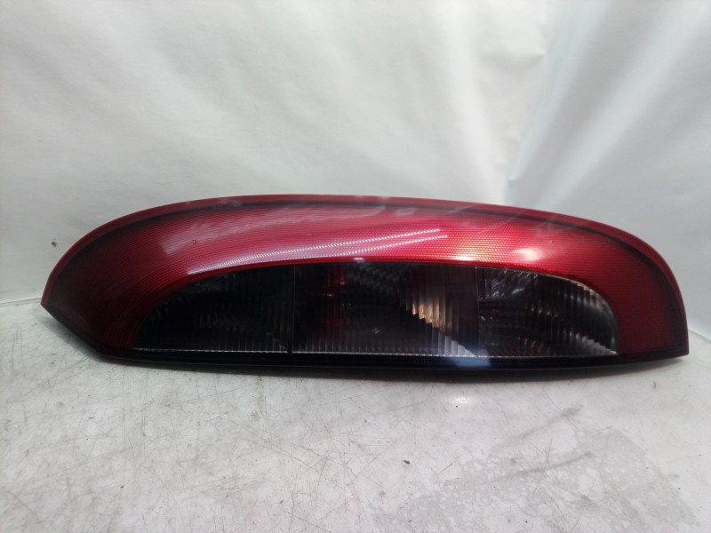 Recambio de piloto trasero derecho para opel corsa c sri referencia OEM IAM 09114337 09114337 09114337