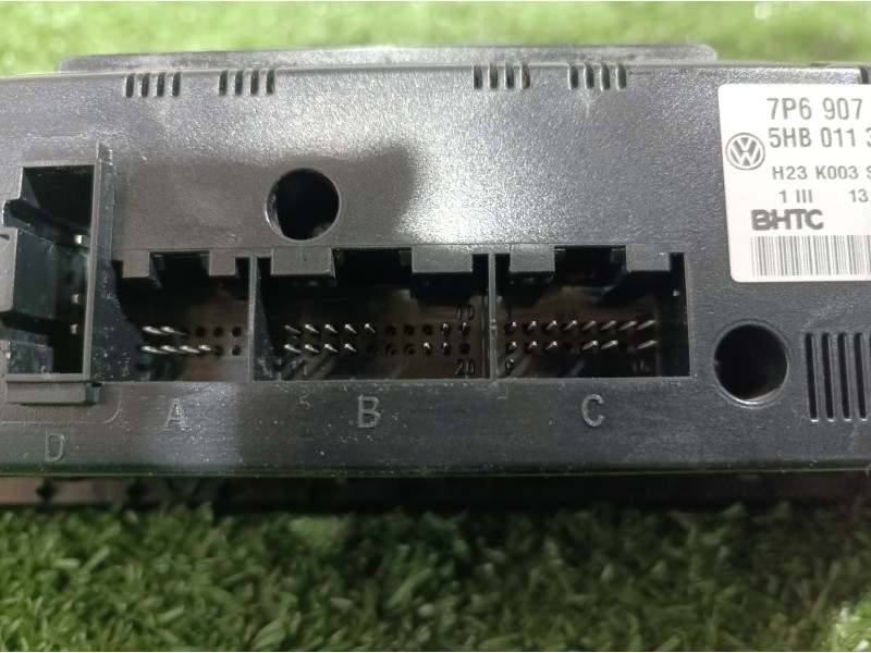 Recambio de mando climatizador para volkswagen touareg (7p6) v6 tdi bluemotion premium referencia OEM IAM 7P6907040CD 7P6907040C