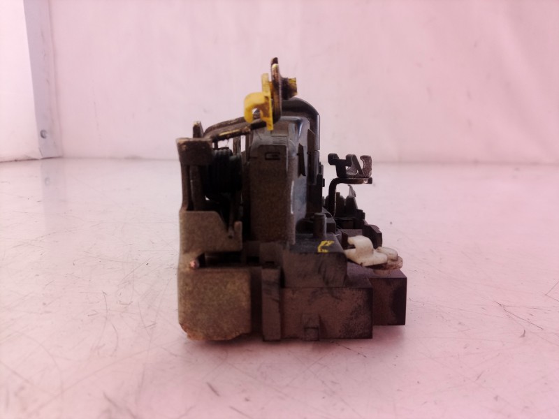 Recambio de cerradura puerta delantera derecha para nissan kubistar (x76) premium (l1) referencia OEM IAM 8050200Q0B  