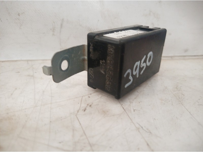 Recambio de modulo electronico para mitsubishi montero (v60/v70) 3.2 di-d avance (5-ptas.) referencia OEM IAM MR583832 MR583832 