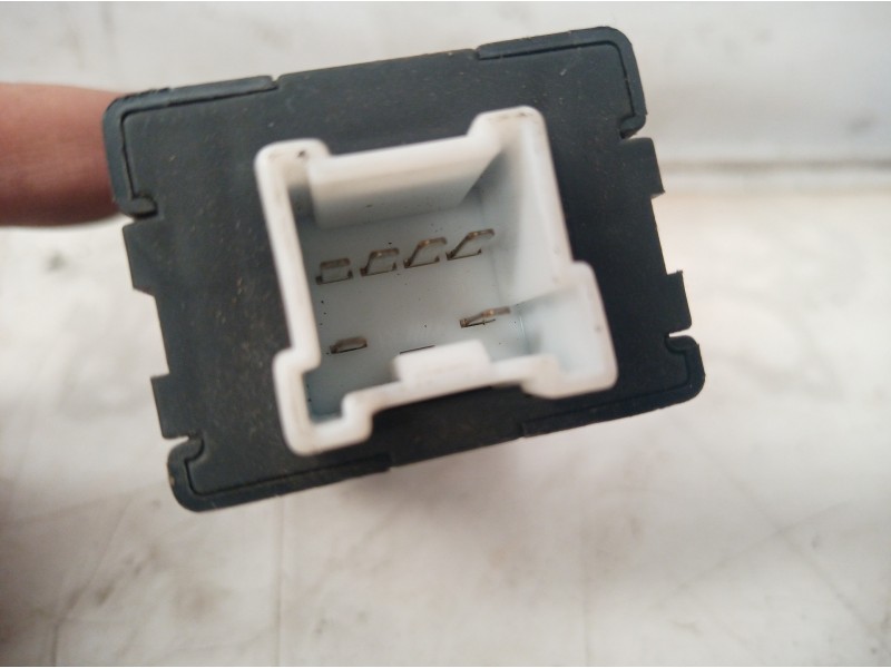 Recambio de modulo electronico para mitsubishi montero (v60/v70) 3.2 di-d avance (5-ptas.) referencia OEM IAM MR583832 MR583832 