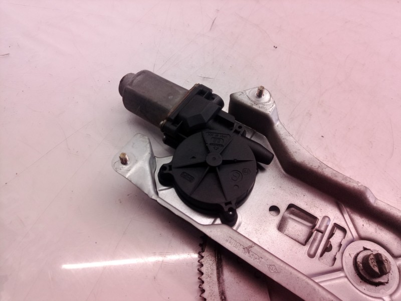 Recambio de elevalunas delantero izquierdo para nissan kubistar (x76) premium (l1) referencia OEM IAM 8200188553 8200188553 4006