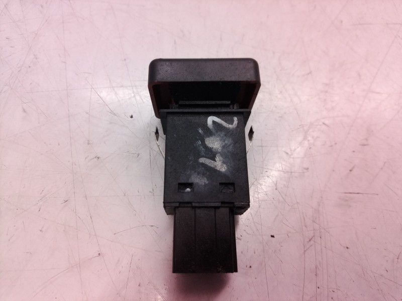 Recambio de warning para audi a4 avant (8e) referencia OEM IAM 8E0941509 8E0941509 8E0941509