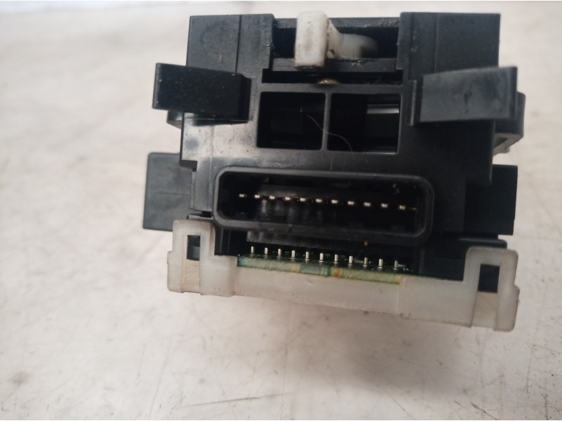 Recambio de mando luces para mitsubishi montero (v60/v70) 3.2 di-d avance (5-ptas.) referencia OEM IAM   