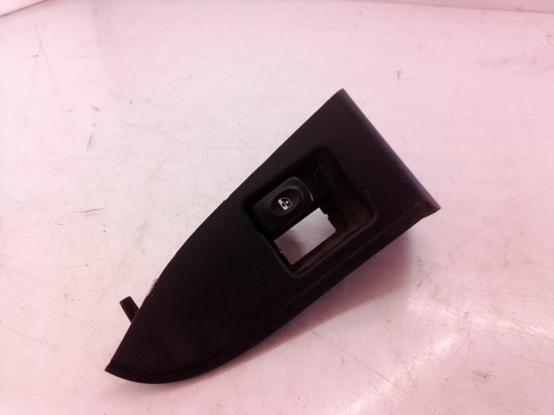 Recambio de mando elevalunas delantero izquierdo para nissan kubistar (x76) premium (l1) referencia OEM IAM 090316D 090316 09031