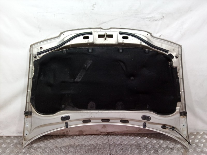 Recambio de capot para volkswagen polo berlina (6n2) trendline referencia OEM IAM 6N0823031H 6N0823031H 6N0823031