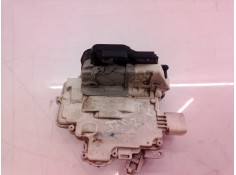 Recambio de cerradura puerta trasera izquierda para audi a4 berlina (8e) 2.0 tdi 16v (103kw) referencia OEM IAM    2