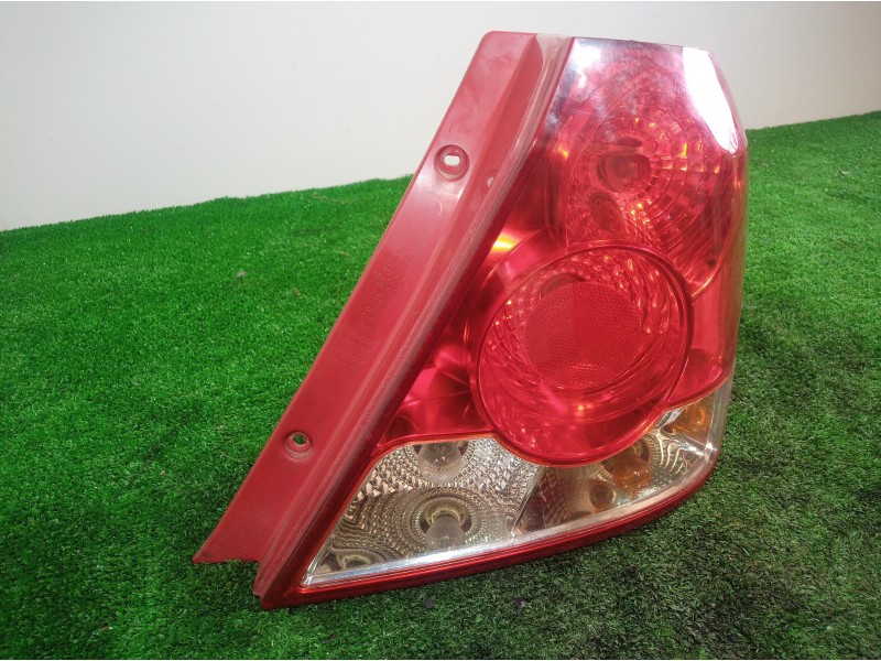 Recambio de piloto trasero derecho para chevrolet kalos 1.2 cat referencia OEM IAM 300267R 300267R 300267R