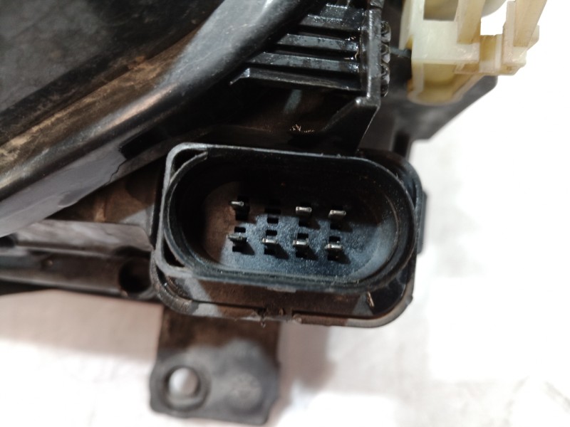 Recambio de faro derecho para volkswagen polo berlina (6n2) trendline referencia OEM IAM 96383200 96383200 96383200