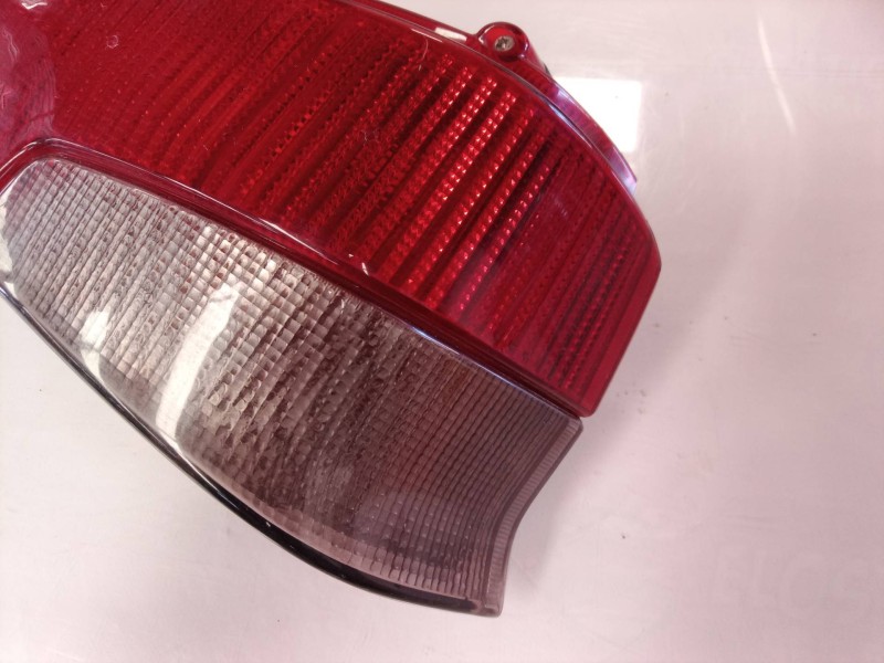 Recambio de piloto trasero derecho para peugeot 106 (s1) long beach referencia OEM IAM 635184 635184 2186D