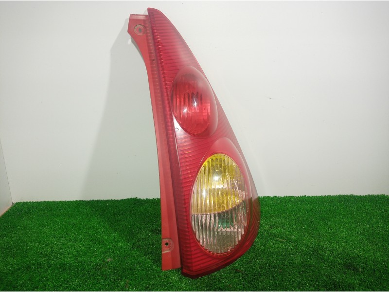 Recambio de piloto trasero derecho para peugeot 107 básico referencia OEM IAM   