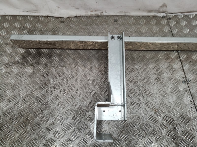 Recambio de estribo para volkswagen crafter chasis / caja abierta referencia OEM IAM   