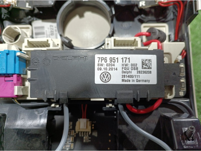 Recambio de luz interior para volkswagen touareg (7p6) v6 tdi bluemotion premium referencia OEM IAM 7P6951171 7P6951171 28236208