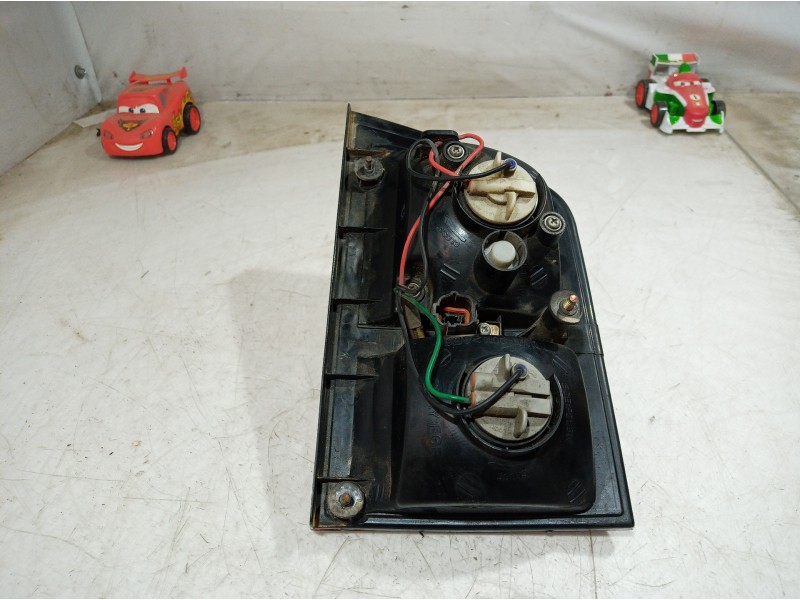 Recambio de piloto trasero izquierdo interior para ssangyong kyron 200 xdi 2wd referencia OEM IAM   