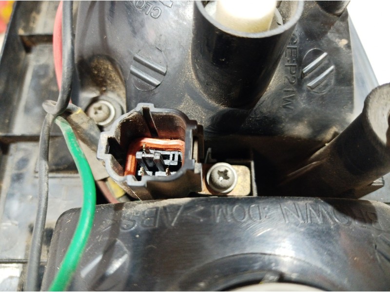 Recambio de piloto trasero izquierdo interior para ssangyong kyron 200 xdi 2wd referencia OEM IAM   