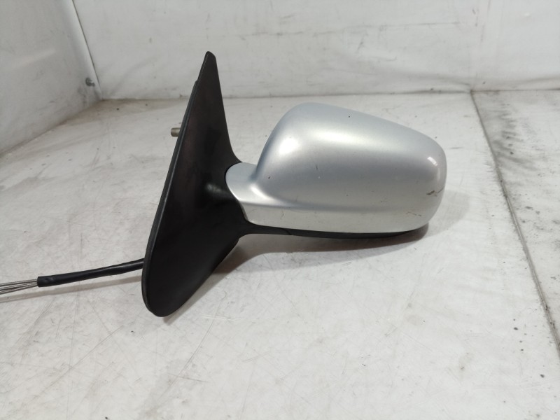 Recambio de retrovisor izquierdo para volkswagen polo berlina (6n2) trendline referencia OEM IAM 010640 010640 010640