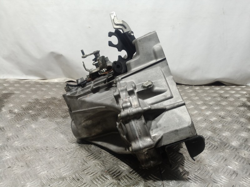 Recambio de caja cambios para peugeot 107 básico referencia OEM IAM 20TT01 20TT01 20TT010645708