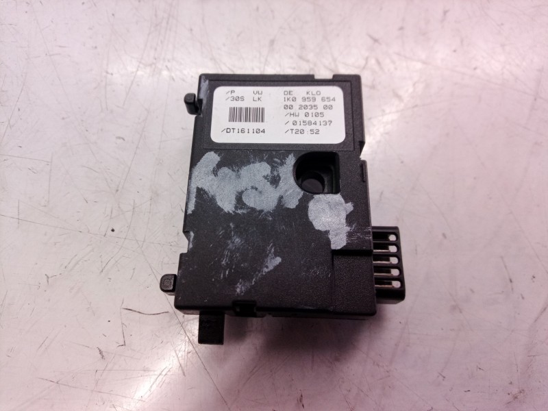 Recambio de modulo electronico para audi a3 (8p) 2.0 tdi ambiente referencia OEM IAM 1K0959654 1K0959654 1K0959654