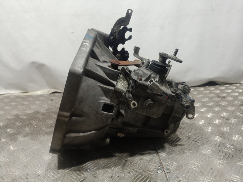 Recambio de caja cambios para peugeot 107 básico referencia OEM IAM 20TT01 20TT01 20TT010645708