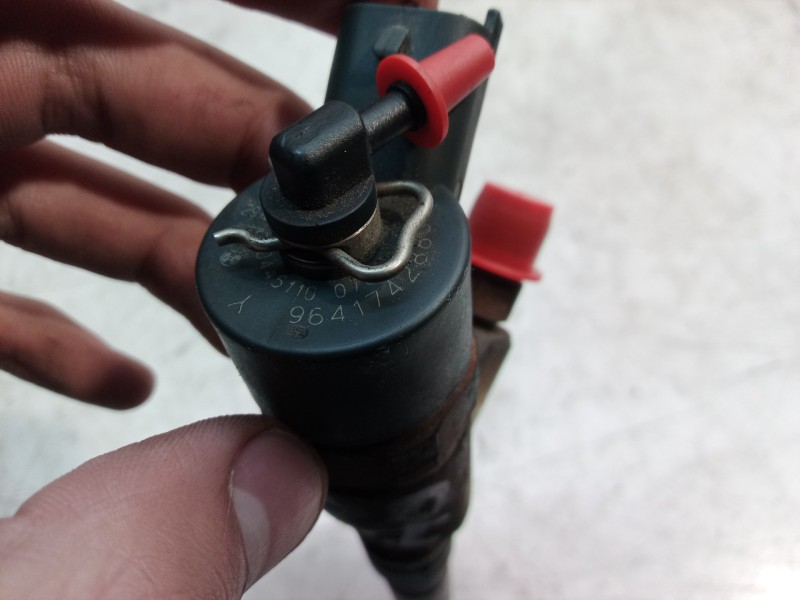 Recambio de inyector para peugeot 307 (s1) 2.0 hdi cat referencia OEM IAM 9641742880 9641742880 9641742880