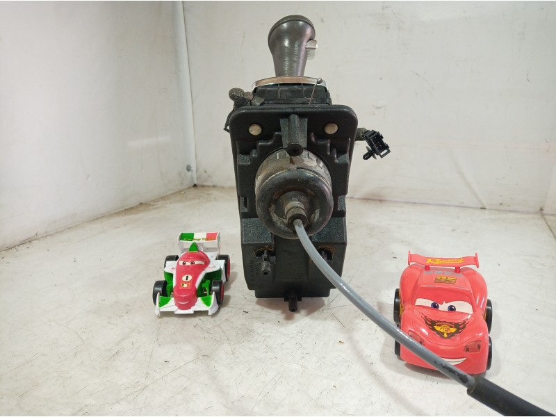 Recambio de palanca cambio para audi a8 (4e2) 4.2 v8 32v fsi referencia OEM IAM 4E1713041 4E1713041 4E1713041