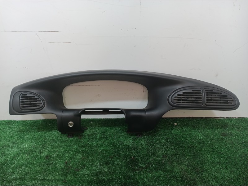 Recambio de salpicadero para chrysler voyager (gs) 2.5 td family referencia OEM IAM 4678759 4678759 4678759