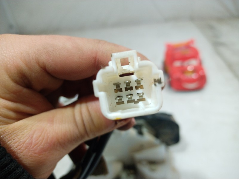 Recambio de cerradura puerta trasera derecha para lexus ls400 (ucf20) básico (ucf 20) referencia OEM IAM   