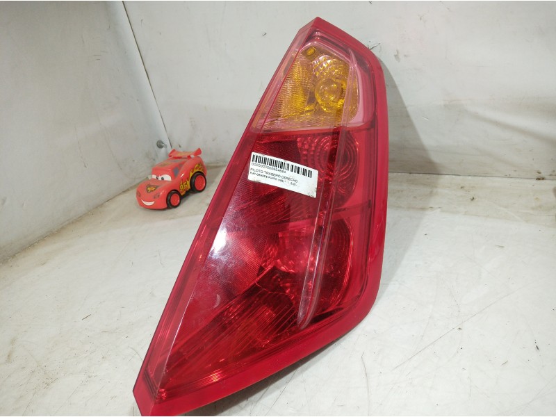 Recambio de piloto trasero derecho para fiat grande punto (199) referencia OEM IAM 27462201 27462201 27462201