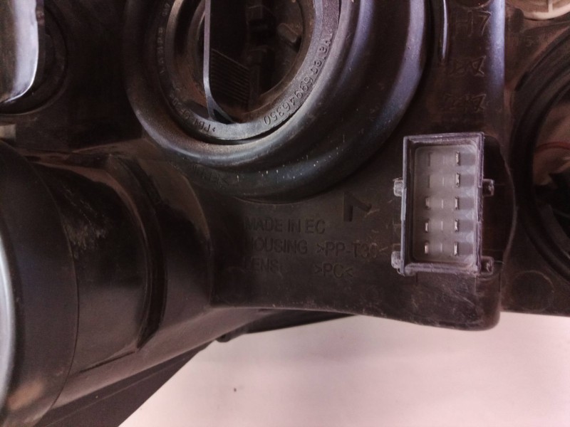 Recambio de faro izquierdo para opel corsa c comfort referencia OEM IAM 13115006 13115006 89309231