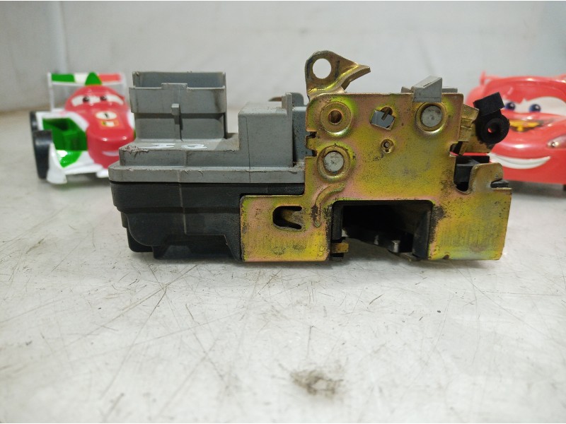 Recambio de cerradura puerta delantera izquierda para peugeot 206 cc referencia OEM IAM   