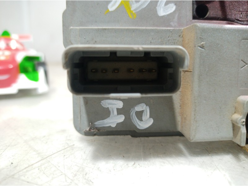 Recambio de cerradura puerta delantera izquierda para peugeot 206 cc referencia OEM IAM   