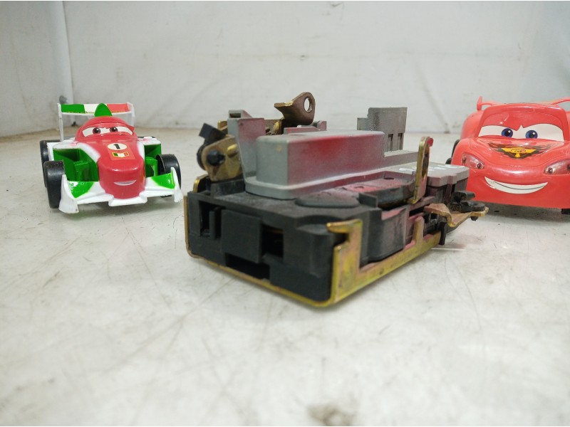 Recambio de cerradura puerta delantera izquierda para peugeot 206 cc referencia OEM IAM   