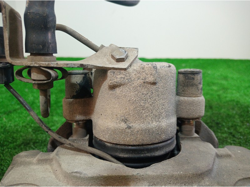 Recambio de pinza freno delantera izquierda para audi a4 berlina (8e) referencia OEM IAM   