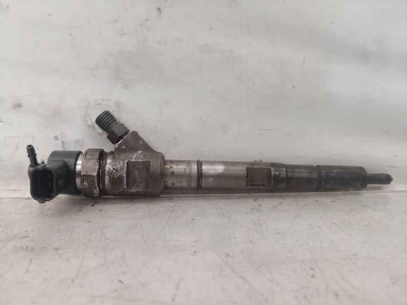 Recambio de inyector para kia sorento 2.5 crdi concept referencia OEM IAM 0445110233 044510233 338004A400