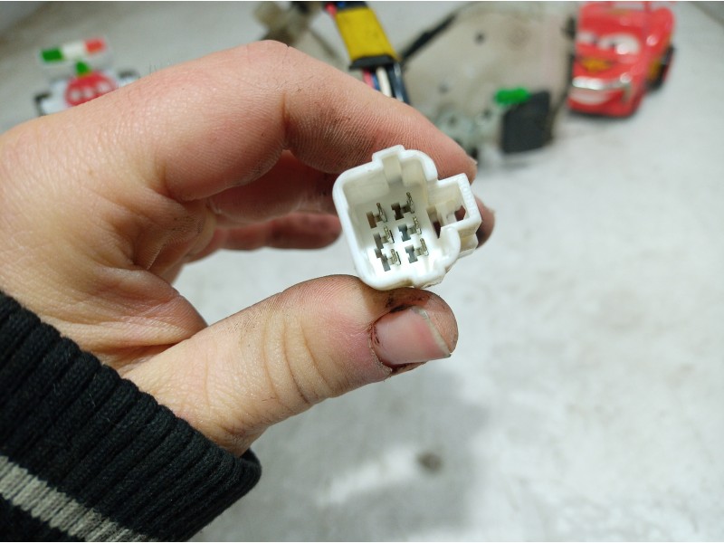 Recambio de cerradura puerta delantera derecha para lexus ls400 (ucf20) básico (ucf 20) referencia OEM IAM   